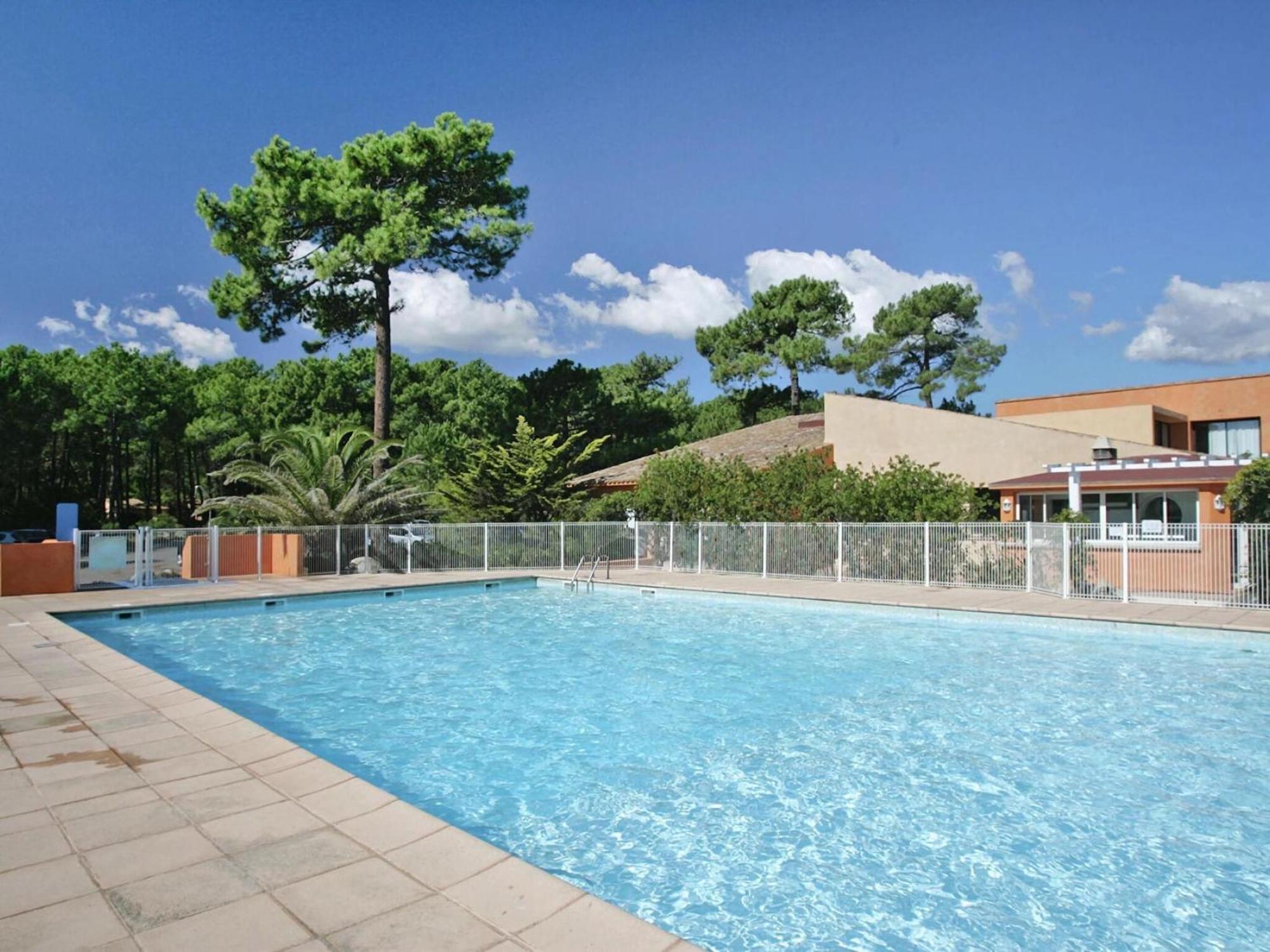 Lovely In Borgo With Shared Pool Appartement